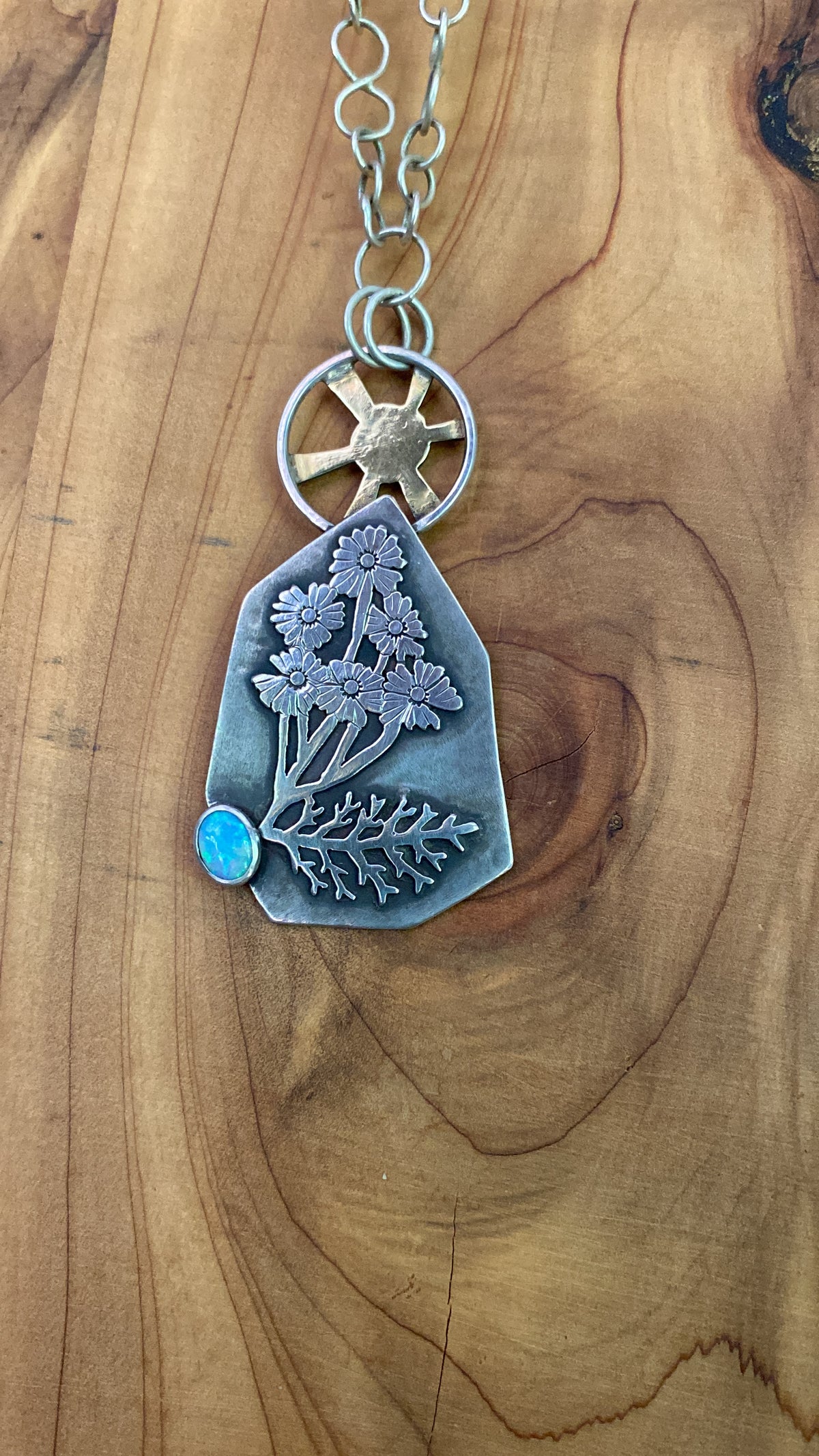 Yarrow Dances with Sun and Water: Austrailian Opal